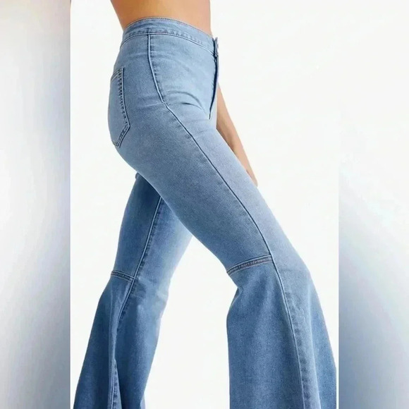 Free People Women's Just Float On Flare Bell Bottom HIGH RISE Jeans Size 27 - Picture 10 of 16